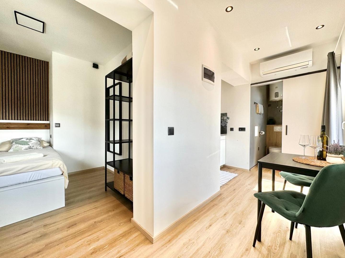 Charming Apartments Dodo Krk Town Exterior foto